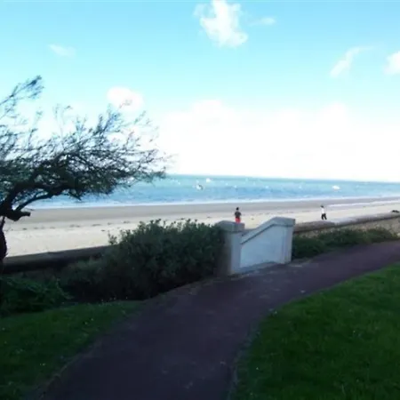 Apartment En Duplex Face A La Mer *