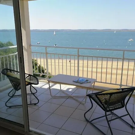 Apartment En Duplex Face A La Mer *